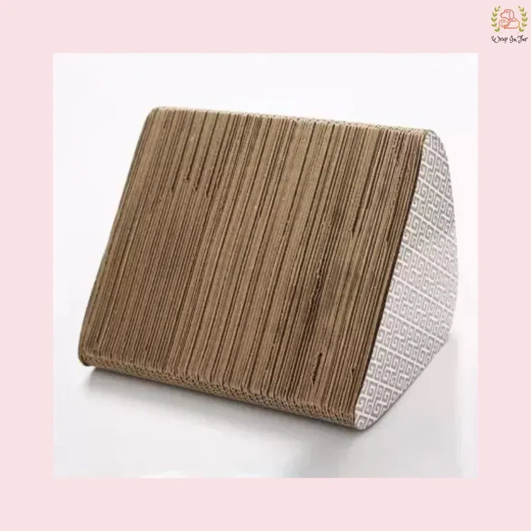 Scratcher Cardboard With Ringing Balls