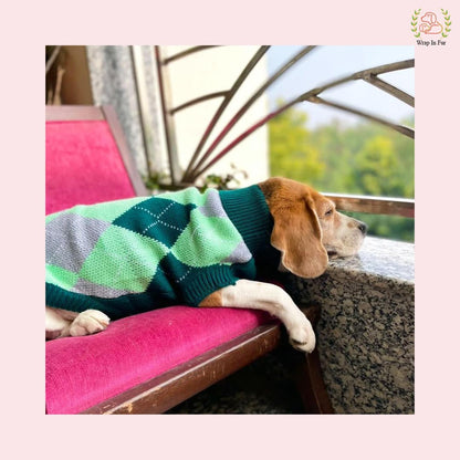 Classic Diamond Pattern Dog Sweater – Warm & Comfy