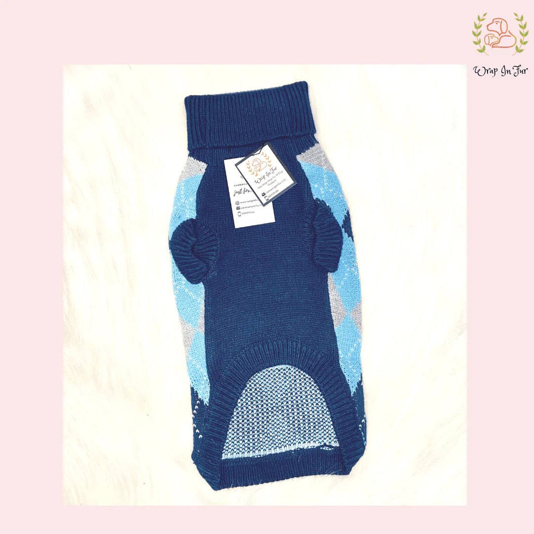 Classic Diamond Pattern Dog Sweater – Warm & Comfy